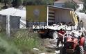 Εκτροπή φορτηγού με άλευρα στα Αμπάρια (ΔΕΙΤΕ ΦΩΤΟ)