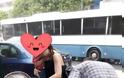 Κατακραυγή για ταξιτζή στα Χανιά και θύμα μια μητέρα με βρέφος - Φωτογραφία 3