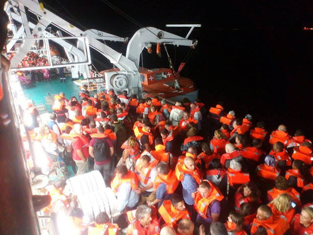 Εικόνες και Βίντεο από τη φωτιά στο πλοίο «Ελευθέριος Βενιζέλος» - Περιπέτεια για 875 επιβάτες! - Φωτογραφία 1