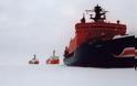 Το λιώσιμο των πάγων στην Αρκτική ανοίγει το «Βόρειο Πέρασμα» για τα εμπορικά πλοία (pic)