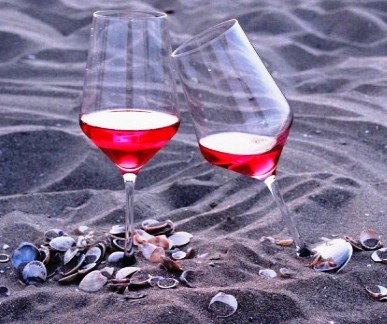 Πώς να επιλέξουμε κόκκινο κρασί το καλοκαίρι - Φωτογραφία 1