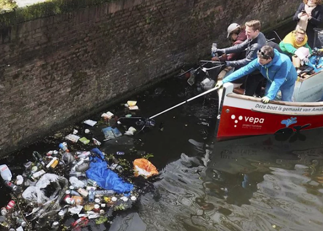 Άμστερνταμ: τουρισμός και ψάρεμα πλαστικού στα κανάλια - Φωτογραφία 4
