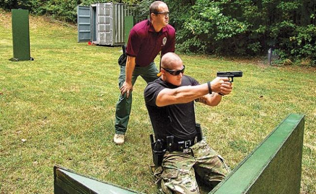 Τι χαρακτηρίζει ως επιτυχημένο έναν αστυνομικό εκπαιδευτή όπλων και τακτικής; - Φωτογραφία 1