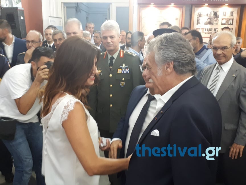 «Ζήτω η Μακεδονία» φώναξε με δάκρυα η νέα Υφυπουργός Άμυνας Μαρία Κόλλια Τσαρουχά - Φωτογραφία 6