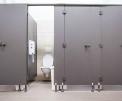 Επιχείρηση «καθαρή τουαλέτα»: Πώς να κάνετε τη σωστή επιλογή εκτός σπιτιού! - Φωτογραφία 1