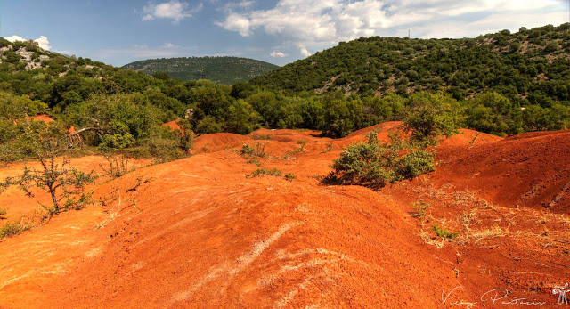 Το σπάνιο γεωλογικό φαινόμενο που μαγεύει: Δείτε τους κόκκινους αμμόλοφους στη ΠΡΕΒΕΖΑ με το φακό της Βονιτσάνας Vicky Pantazis - Φωτογραφία 10