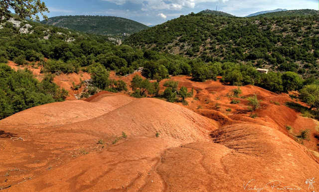 Το σπάνιο γεωλογικό φαινόμενο που μαγεύει: Δείτε τους κόκκινους αμμόλοφους στη ΠΡΕΒΕΖΑ με το φακό της Βονιτσάνας Vicky Pantazis - Φωτογραφία 13