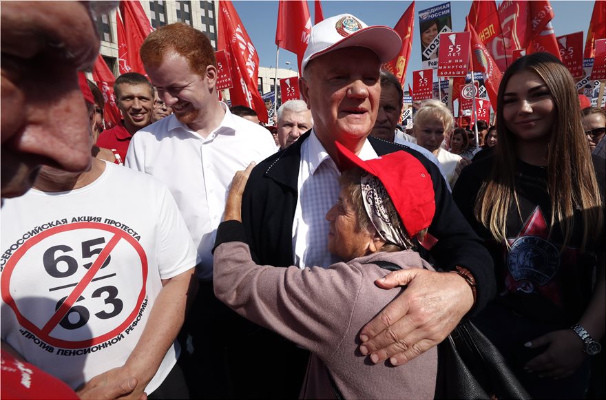 Χιλιάδες Ρώσοι στους δρόμους ενάντια στο νέο συνταξιοδοτικό του Πούτιν - Φωτογραφία 3