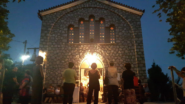 Πραγματοποιήθηκε η Εορτή του Ιερού Λειψάνου στο Αλιβέρι (ΦΩΤΟ) - Φωτογραφία 2
