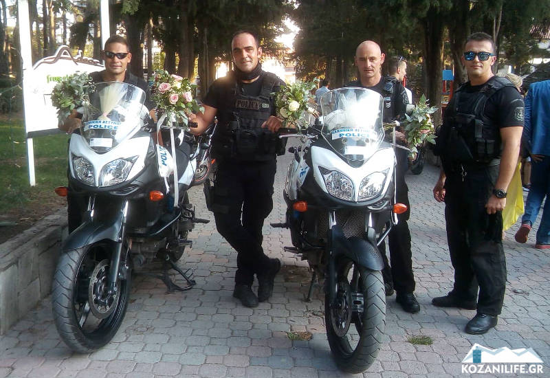 Με τη συνοδεία μηχανών της ομάδας ΔΙ.ΑΣ και σειρήνες ο γάμος της Αστυνομικού στην Κοζάνη – (βίντεο και φωτο) - Φωτογραφία 3