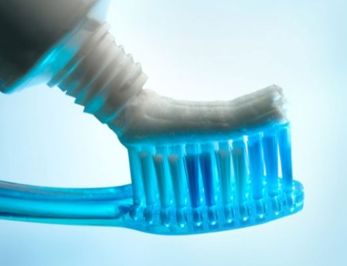 Σας τελείωσε η οδοντόκρεμα; Φτιάξτε μόνοι σας μια νέα στο λεπτό! - Φωτογραφία 1
