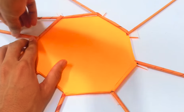 Πως να φτιάξεις καλάθι από εφημερίδα! - Φωτογραφία 7