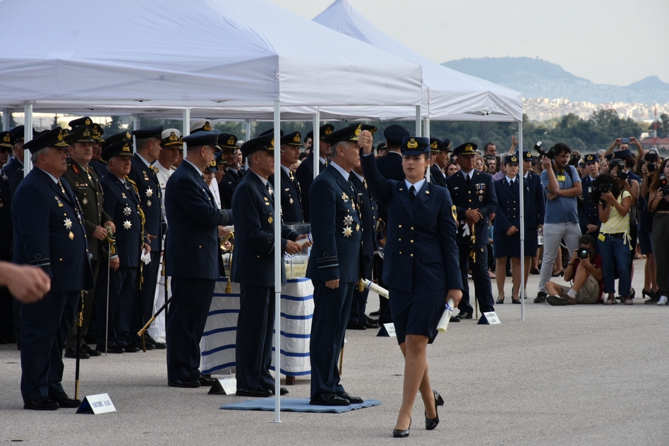 Ορκωμοσία των νέων Σμηνιών της Σχολής Τεχνικών Υπαξιωματικών Αεροπορίας - Φωτογραφία 12