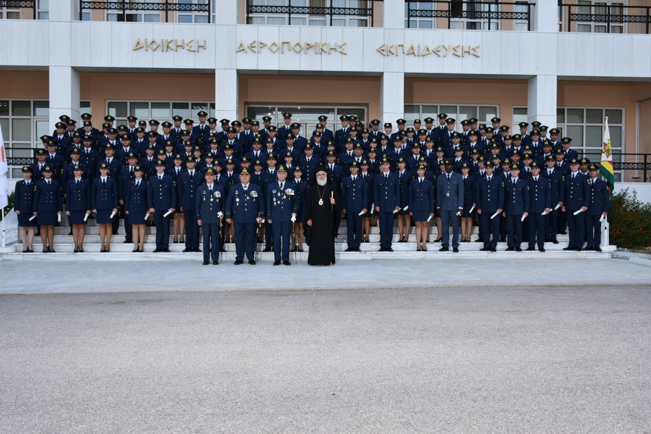 Ορκωμοσία των νέων Σμηνιών της Σχολής Τεχνικών Υπαξιωματικών Αεροπορίας - Φωτογραφία 14