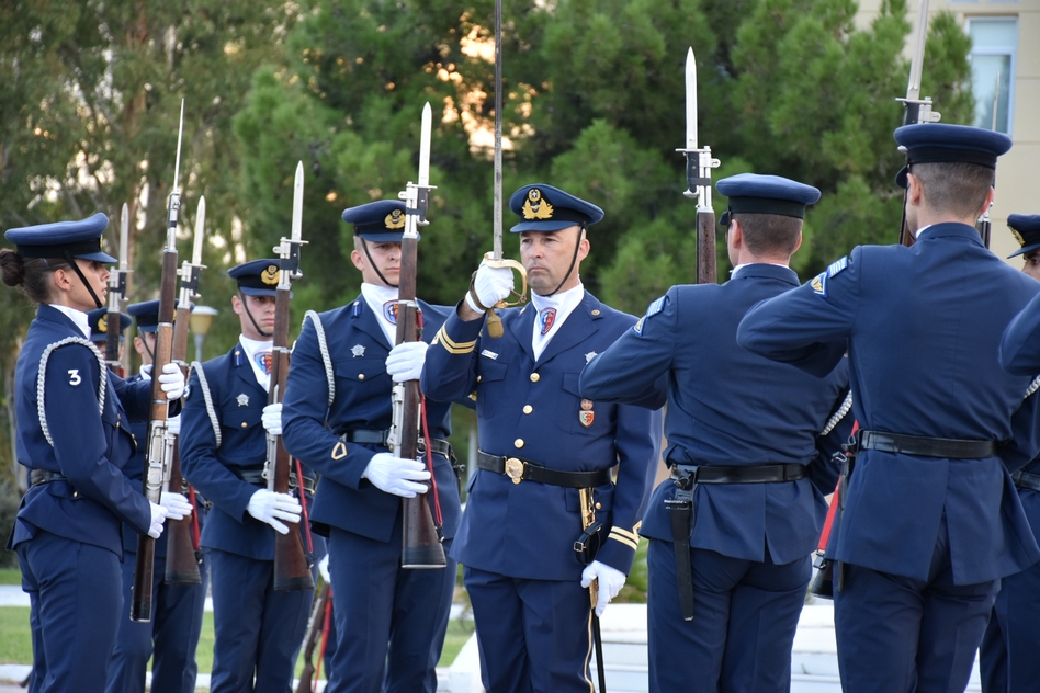 Ορκωμοσία των νέων Σμηνιών της Σχολής Τεχνικών Υπαξιωματικών Αεροπορίας - Φωτογραφία 16