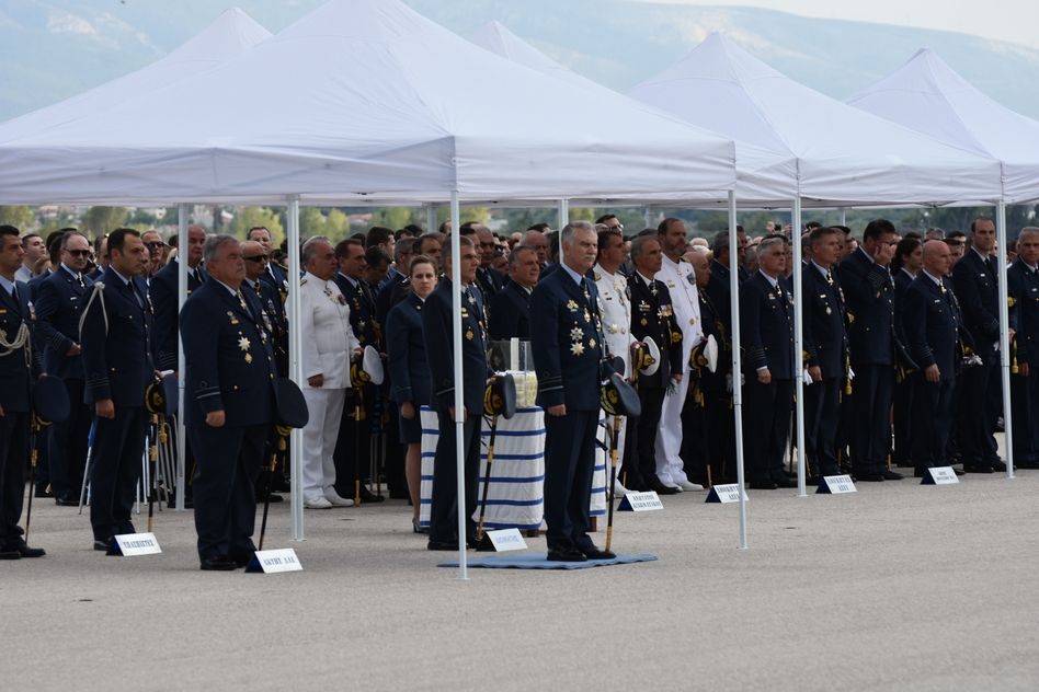 Ορκωμοσία των νέων Σμηνιών της Σχολής Τεχνικών Υπαξιωματικών Αεροπορίας - Φωτογραφία 8