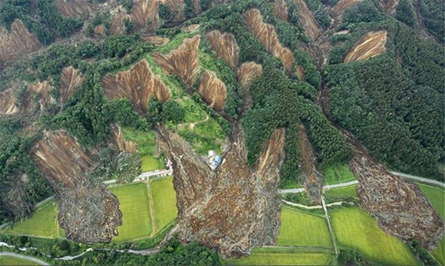 Φονικός σεισμός στην Ιαπωνία: Στους 18 οι νεκροί - Φωτογραφία 3