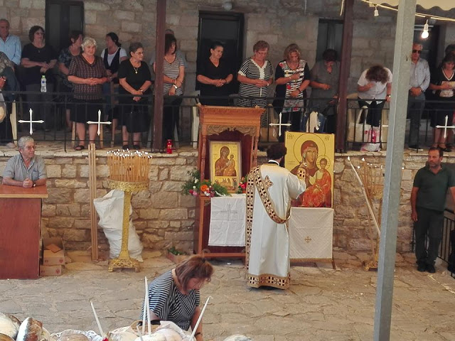 Γιορτάζει σήμερα η Παναγία η Ρομβιάτισσα- στα Ακαρνανικά | ΦΩΤΟ - Φωτογραφία 17