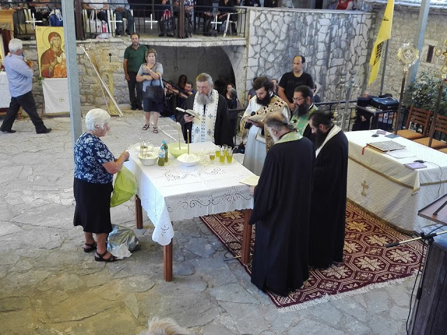 Γιορτάζει σήμερα η Παναγία η Ρομβιάτισσα- στα Ακαρνανικά | ΦΩΤΟ - Φωτογραφία 33