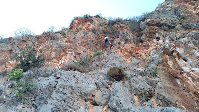 Με μεγάλη επιτυχία εξελίσσεται το 3ο Climbing Festival στο αναρριχητικό πεδίο «Μύτικας - Καμπλάφκα Αιτ/νίας» (φωτογραφίες) - Φωτογραφία 19