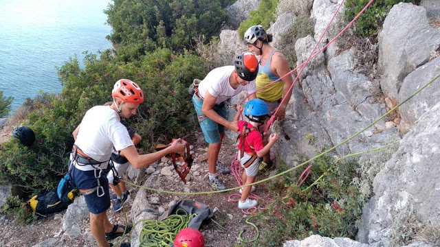 Με μεγάλη επιτυχία εξελίσσεται το 3ο Climbing Festival στο αναρριχητικό πεδίο «Μύτικας - Καμπλάφκα Αιτ/νίας» (φωτογραφίες) - Φωτογραφία 50