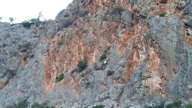 Με μεγάλη επιτυχία εξελίσσεται το 3ο Climbing Festival στο αναρριχητικό πεδίο «Μύτικας - Καμπλάφκα Αιτ/νίας» (φωτογραφίες) - Φωτογραφία 8