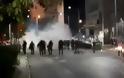 ΔΕΘ: Αγρια επεισόδια - Η αστυνομία «έπνιξε» τη Θεσσαλονίκη στα χημικά - Θύματα μικρά παιδιά - Φωτογραφία 6