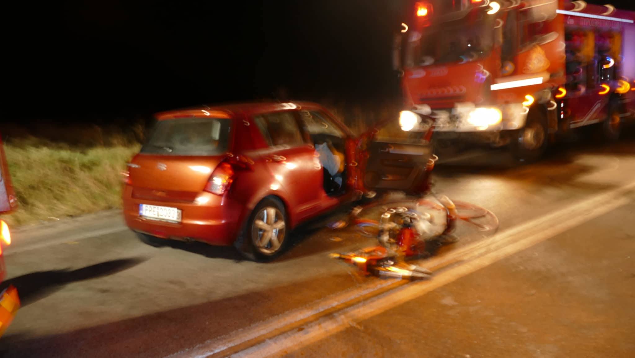 Σοβαρό τροχαίο στη Λάρισα με τέσσερις τραυματίες (ΕΙΚΟΝΕΣ) - Φωτογραφία 10