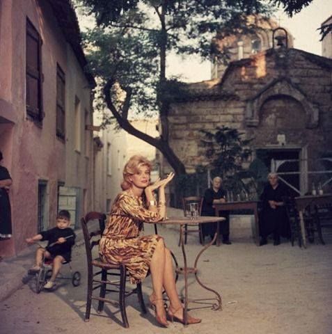 10 σπάνιες φωτογραφίες από την Αθήνα του 1960 - Φωτογραφία 10