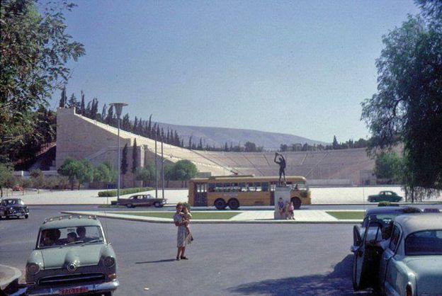 10 σπάνιες φωτογραφίες από την Αθήνα του 1960 - Φωτογραφία 3