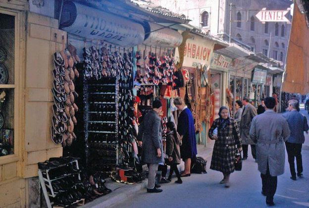 10 σπάνιες φωτογραφίες από την Αθήνα του 1960 - Φωτογραφία 4