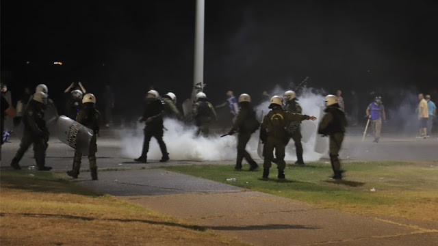 Παρέμβαση εισαγγελέα για το «Βούλγαροι» των ΜΑΤ στους διαδηλωτές - Φωτογραφία 1