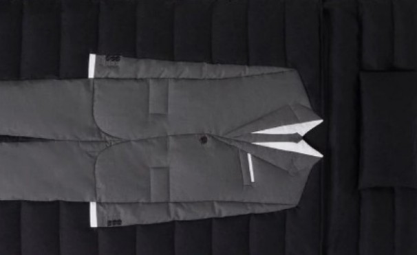 Οίκος μόδας λανσάρει πανάκριβο sleeping bag - κοστούμι - Φωτογραφία 1