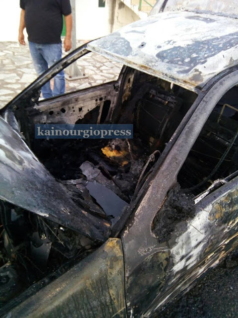Αγρίνιο: Λαμπάδιασε όχημα κοντά στη Λεπενού (ΔΕΙΤΕ ΦΩΤΟ ΑΠΟ ΤΟ ΣΗΜΕΙΟ) - Φωτογραφία 3