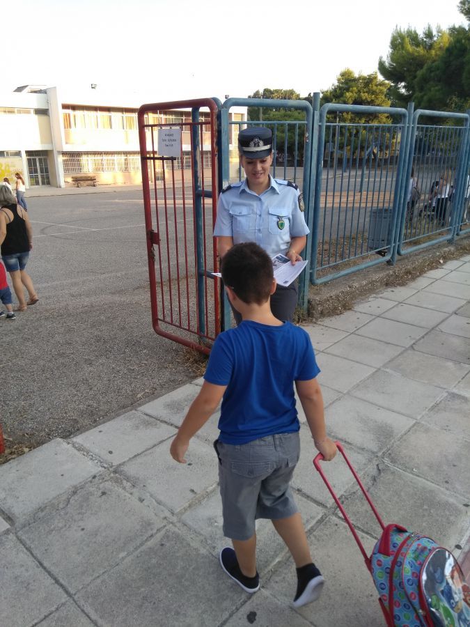 Η Ελληνική Αστυνομία σε δημοτικά σχολεία της Αιτωλοακαρνανίας (ΦΩΤΟ) - Φωτογραφία 6