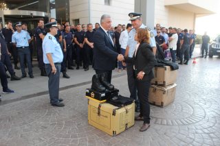 Προσφορά ειδικού υπηρεσιακού εξοπλισμού στην Ελληνική Αστυνομία - Φωτογραφία 10