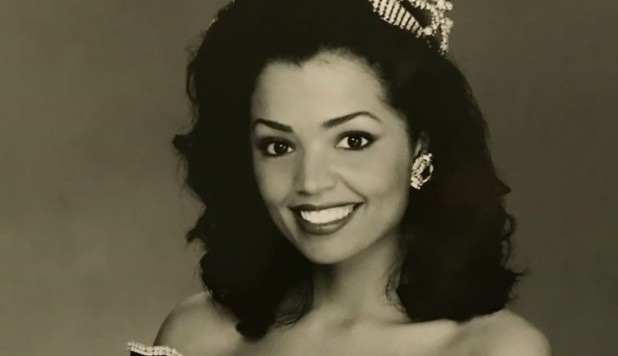 Πέθανε η «Μις Υφήλιος 1995» Chelsi Smith σε ηλικία 45 ετών - Φωτογραφία 1