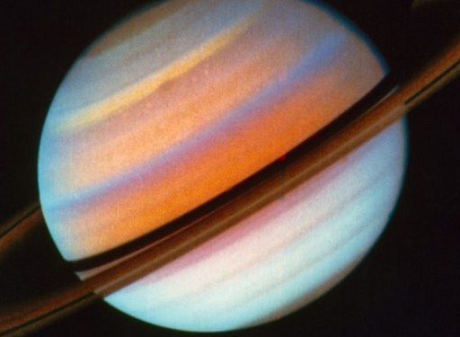Ο Κρόνος μέσα από εντυπωσιακές φωτογραφίες της NASA - Φωτογραφία 1