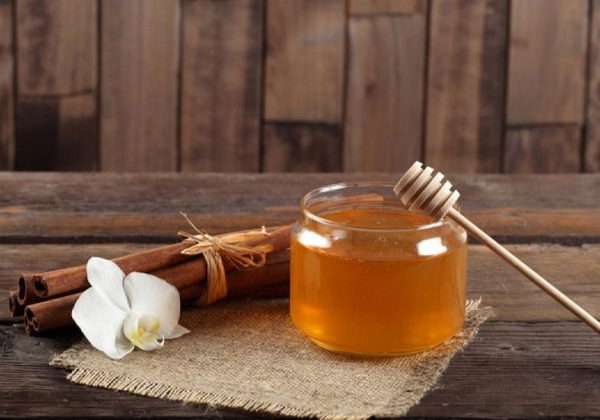 Μέλι και απώλεια βάρους: Πλεονεκτήματα και μειονεκτήματα αυτού του φυσικού γλυκαντικού - Φωτογραφία 1