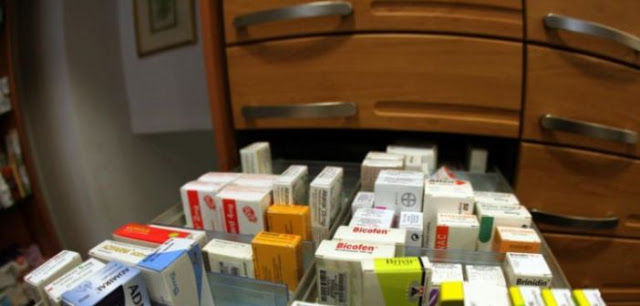 Κέρκυρα: Συνελήφθη νεφρολόγος και φαρμακοποιός για παράνομες συνταγές σε ναρκομανείς! - Φωτογραφία 1