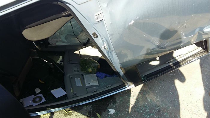 Αυτοκίνητο τούμπαρε στο κέντρο των Χανίων - Τραυματίστηκαν δυο παιδια - Φωτογραφία 3