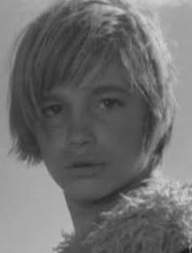 Βαγγέλης Ιωαννίδης: Το παιδί-θαύμα του κινηματογράφου που έπαιξε τον γιο του Κωνσταντάρα στην ταινία Ο στρίγγλος που έγινε αρνάκι - Δείτε τον σε μεγάλη ηλικία [photos+video] - Φωτογραφία 3