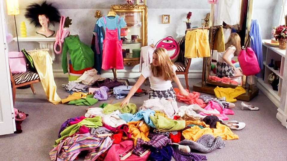 Δυσκολεύεσαι κι εσύ να αποχωριστείς ρούχα που δεν φοράς και άλλα αντικείμενα στο σπίτι; Δες πώς λέγεται η διαταραχή αυτή - Φωτογραφία 1