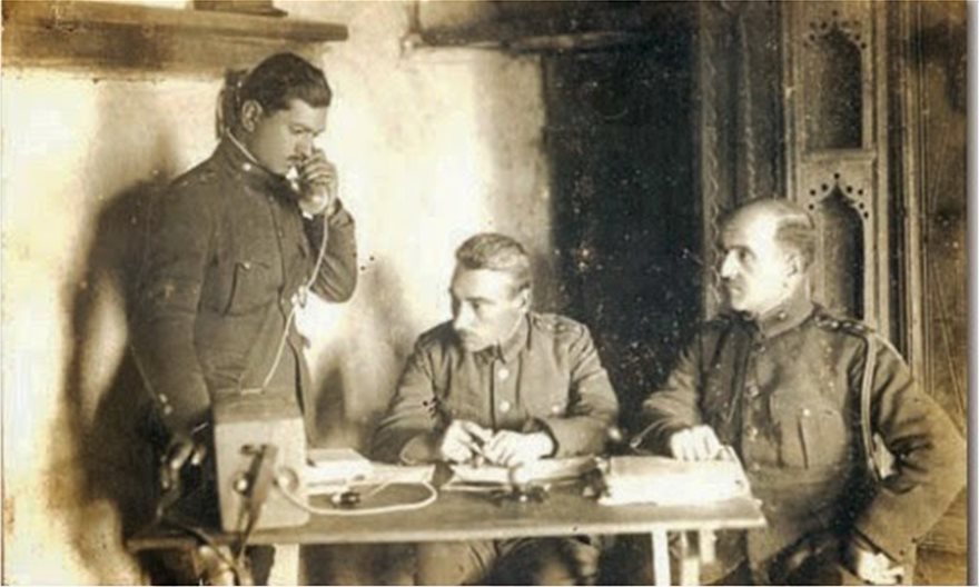 Η Μικρασιατική Καταστροφή: Ο «Μαύρος Αύγουστος» του 1922 - Φωτογραφία 11