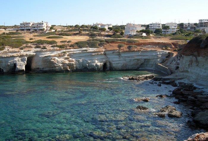 Κύπρος: Επέκτειναν τουριστική ζώνη χάριν τεμαχίων οικογένειας - Φωτογραφία 1