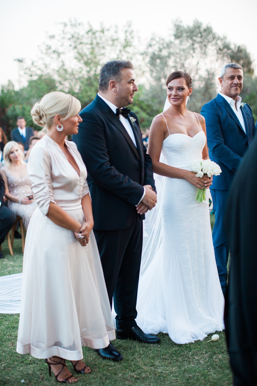Αντώνης Ρέμος – Υβόννη Μπόσνιακ: Το φωτογραφικό άλμπουμ του παραμυθένιου γάμου τους! - Φωτογραφία 15