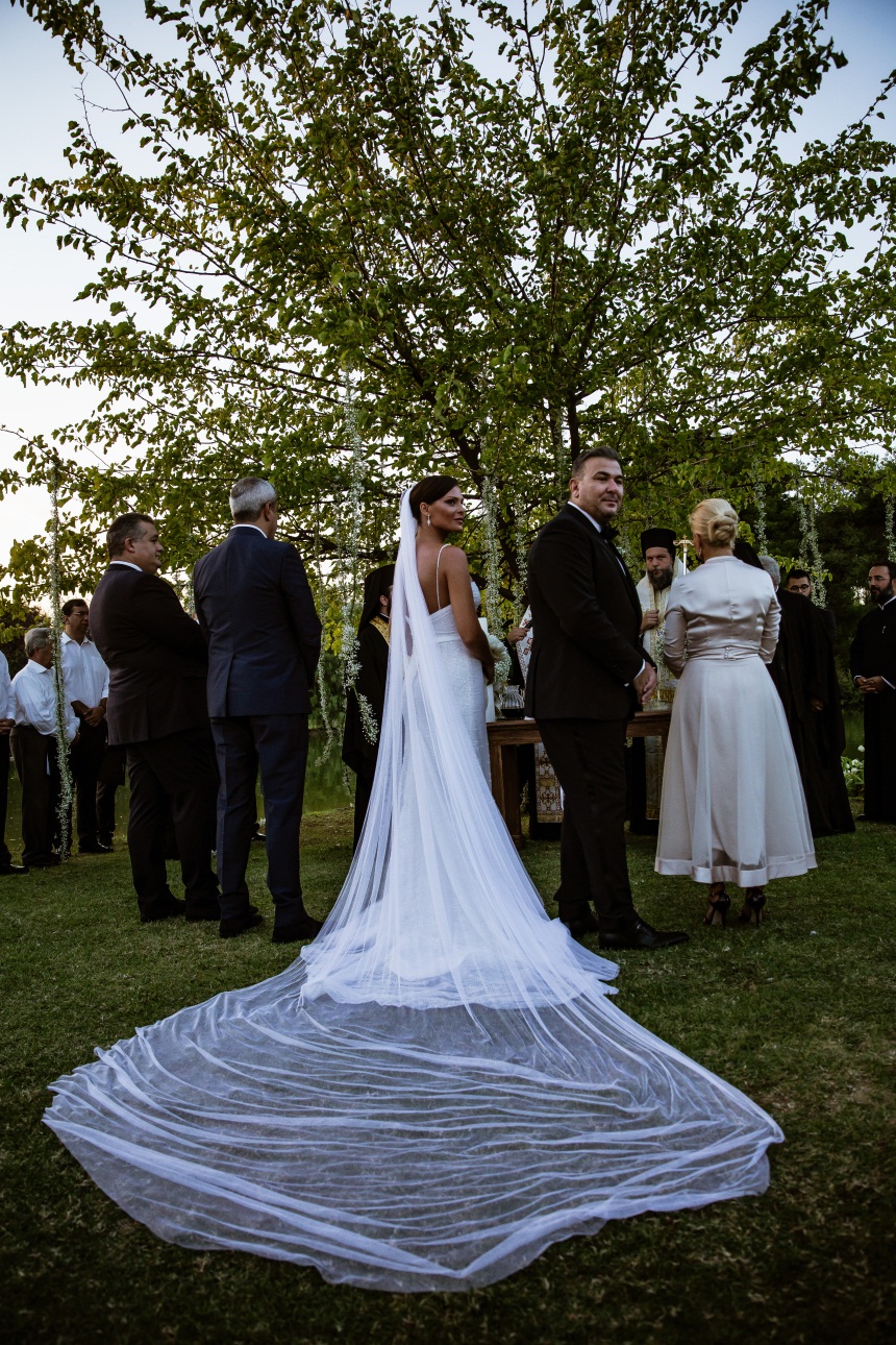 Αντώνης Ρέμος – Υβόννη Μπόσνιακ: Το φωτογραφικό άλμπουμ του παραμυθένιου γάμου τους! - Φωτογραφία 21