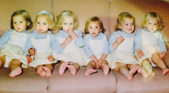 Πριν 30 χρόνια γεννήθηκαν τα πρώτα εξάδυμα κορίτσια στην Ιστορία – Έτσι είναι σήμερα οι 6 αδερφές [photos] - Φωτογραφία 1