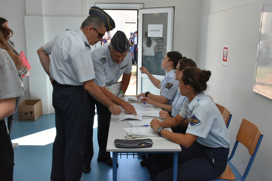 ΣΜΥΑ: Κατατάχθηκαν οι νέοι σπουδαστές (15 ΦΩΤΟ) - Φωτογραφία 7