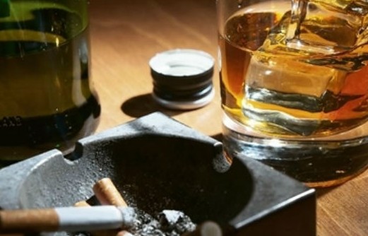 Κύπρος: Αυξημένη η χρήση αλκοόλ και κάνναβης από τα κορίτσια - Φωτογραφία 1